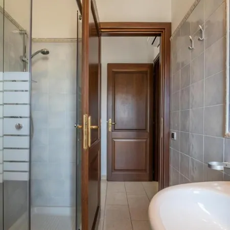 Dimoras 3br Center Balcony & Parking *