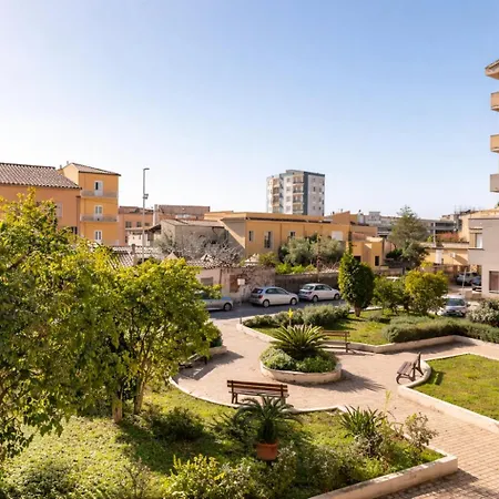 Dimoras 3br Center Balcony & Parking Sf *