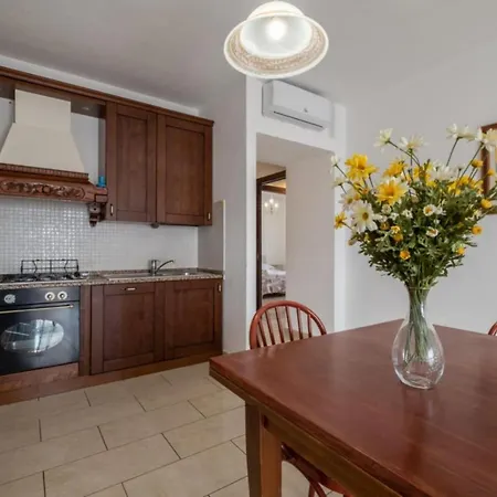 Dimoras 3br Center Balcony & Parking Olbia