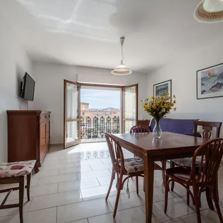 Apartment Dimoras 3br Center Balcony & Parking Olbia