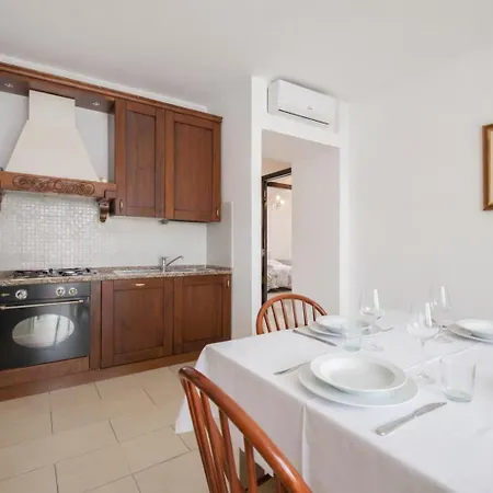 דירה Dimoras Spacious 3Br City Center אולביה
